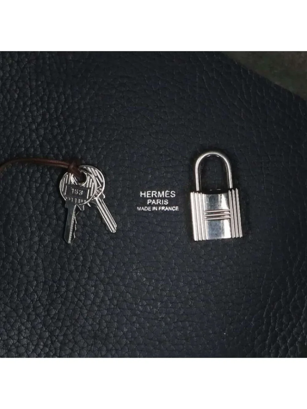 Hermes Picotin Lock MM Taurillon Clemence Handbag MM